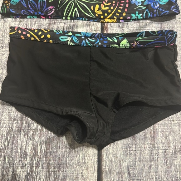 Girls Swimsuit - Picture 3 of 8